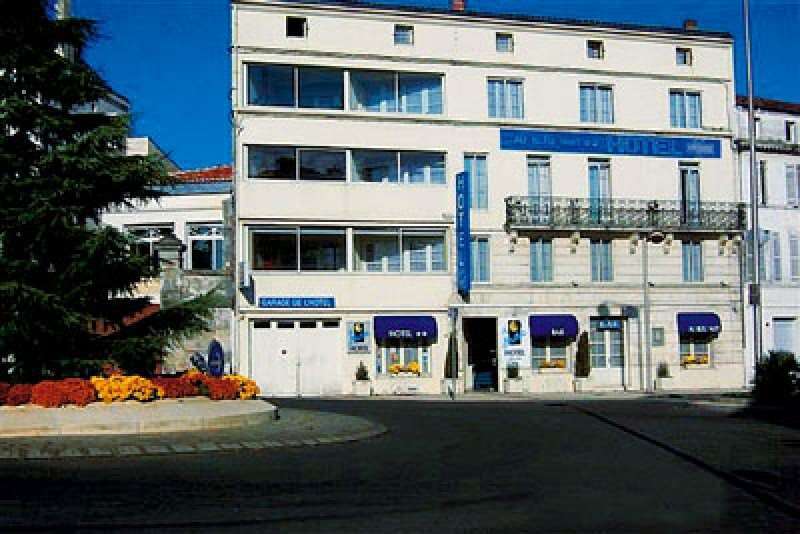 Brit Hotel Bleu Nuit Saintes Exterior photo